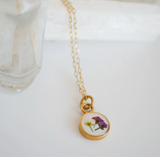 Dainty Flowers Necklace