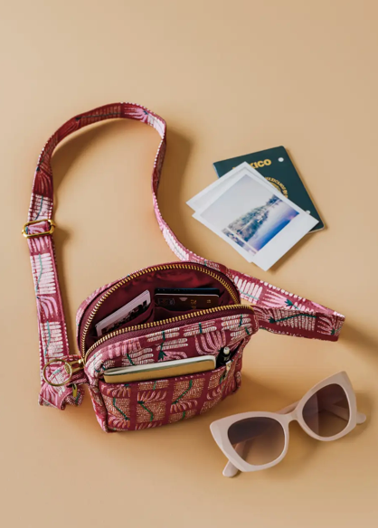 Market Crossbody