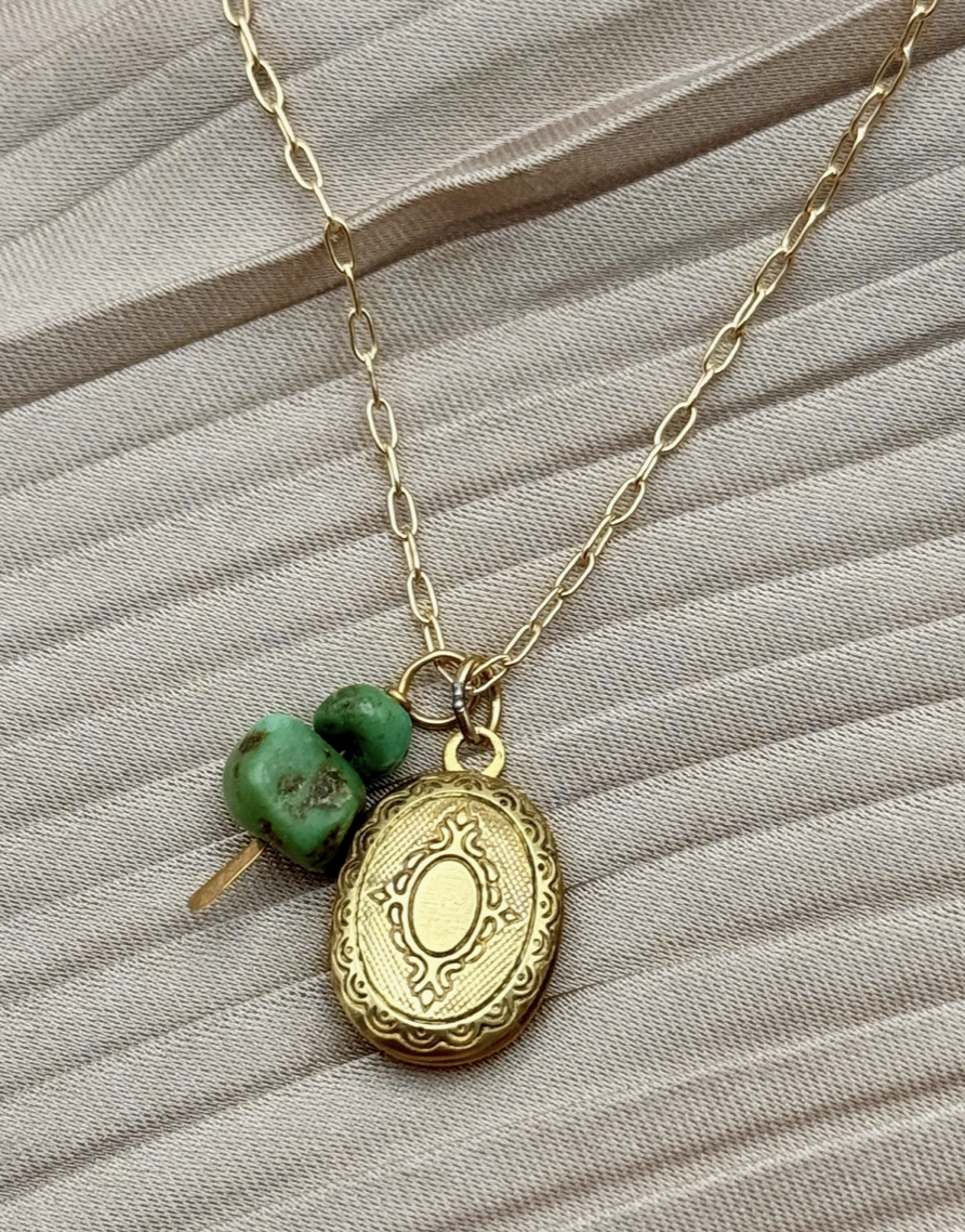 Capsule Necklace