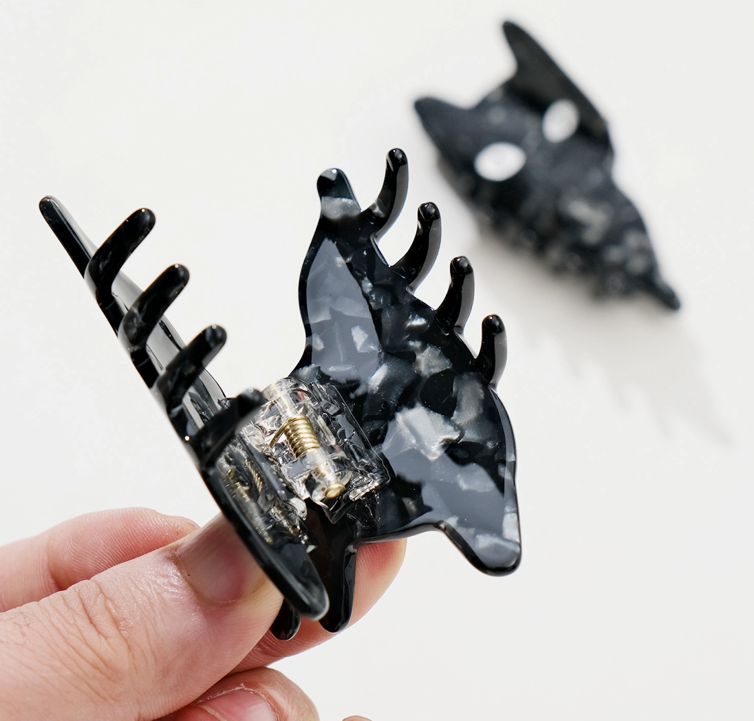 Black Cat Claw Clip