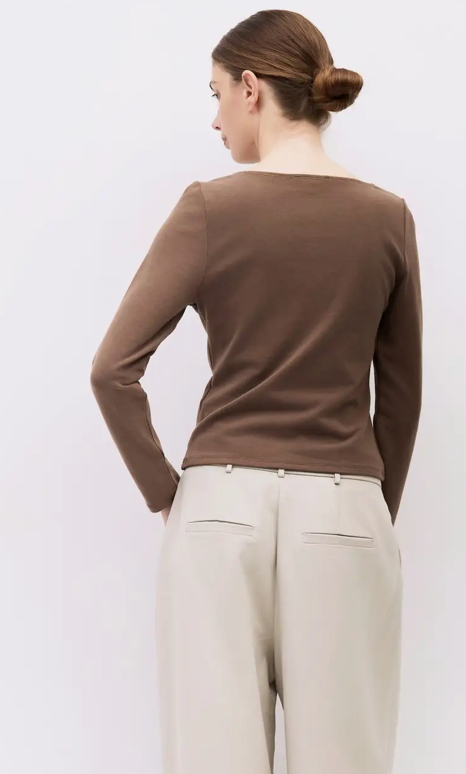 Hollow Top