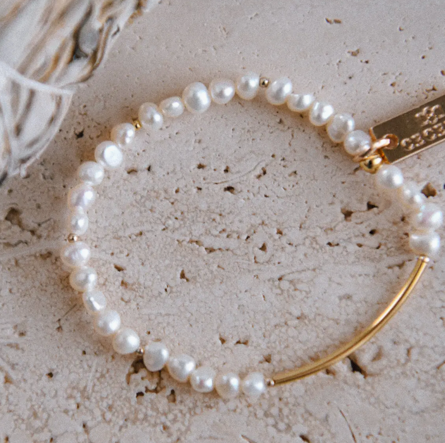 Elegant Pearl Beaded Bracelet