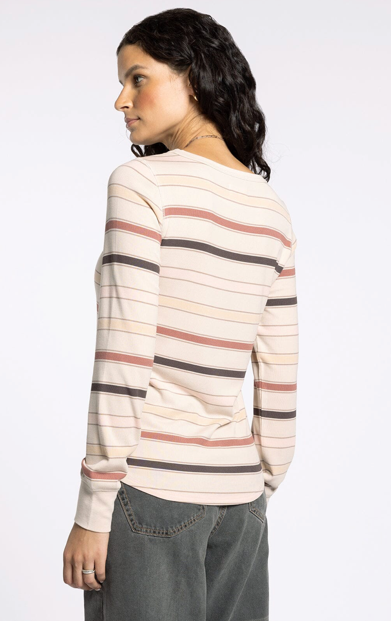 Seasons Top
