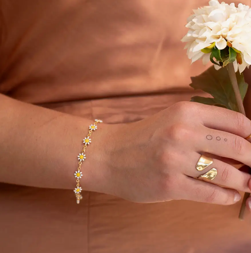Daisy Chain Bracelet