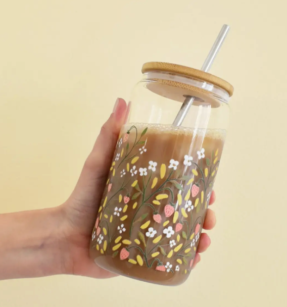 Strawberry Meadow Can Glass